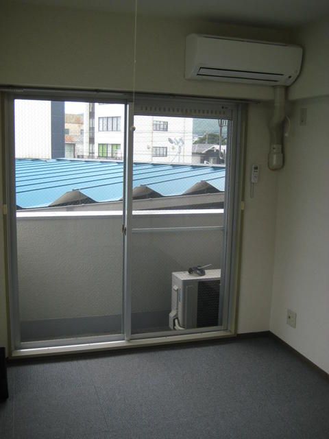 Affordable 1R Apartment for Rent in Kameoka, Kyoto - Thumbnail 4
