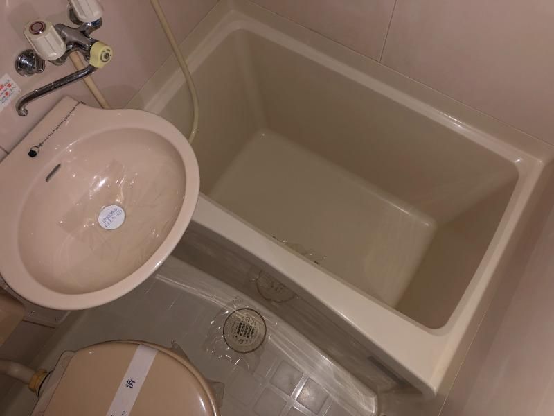 1K Apartment for Rent in Tsuyama, Okayama - 12.71 sqm - Thumbnail 3