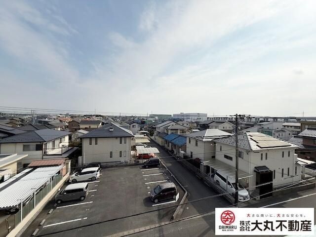 3DK Corner Apartment near Shin-Kisogawa Station, Ichinomiya - Thumbnail 2