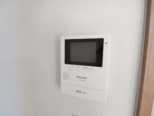 2LDK Investment Apartment in Itabashi, Tokyo | 2020 Renovated - Thumbnail 2