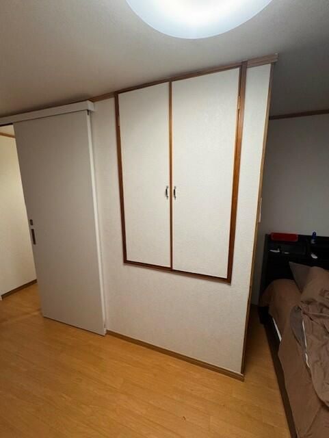 Renovated 2LDK Terrace House in Osaka's Ikuno Ward - Thumbnail 3