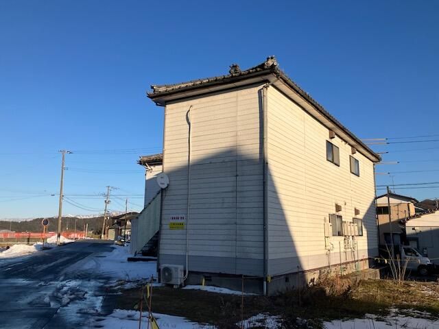 Tsukioka Onsen Apartment: 10,000 Yen Rent for 6 Months | Niigata - Thumbnail 2