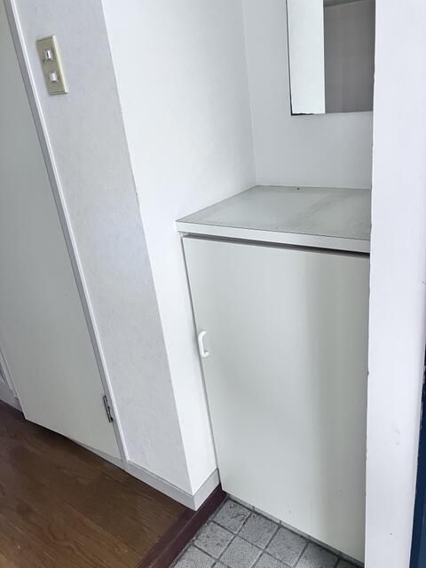 10th Floor 1K Apartment for Sale with Views in Matsuyama - Thumbnail 2