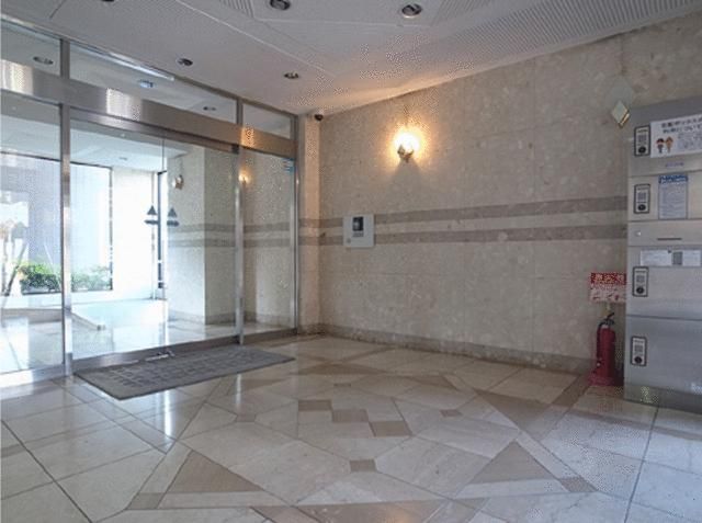 Renovated 2LDK Apartment for Sale in Shinjuku, Tokyo - Thumbnail 4