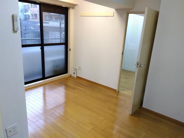 2DK Apartment for Sale near Kunitachi Station, Tokyo - Thumbnail 3