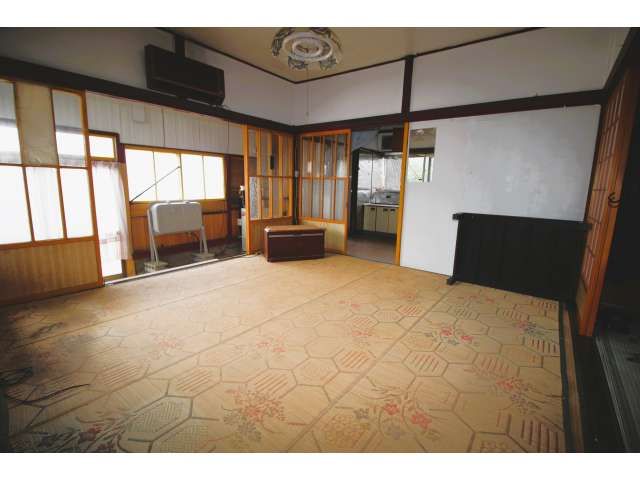 Spacious 8DK Used House for Sale in Oga City, Akita - Thumbnail 2