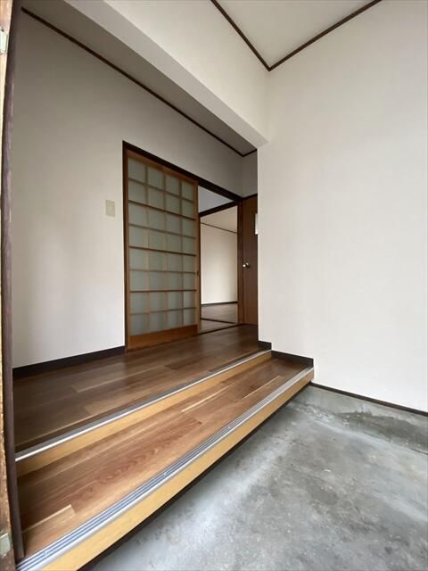 Terrace House for Rent in Higashiosaka, Osaka - 2K, 34.02㎡ - Thumbnail 2
