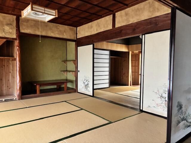 9SLDK Wooden House with Storage & Wood Stove in Nara's Mitudori Village - Thumbnail 4