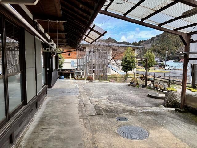 9SLDK Wooden House with Storage & Wood Stove in Nara's Mitudori Village - Thumbnail 2
