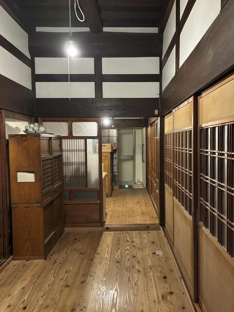 1952 Folk House with Goemon Bath in Kanan Town, Osaka - Thumbnail 3