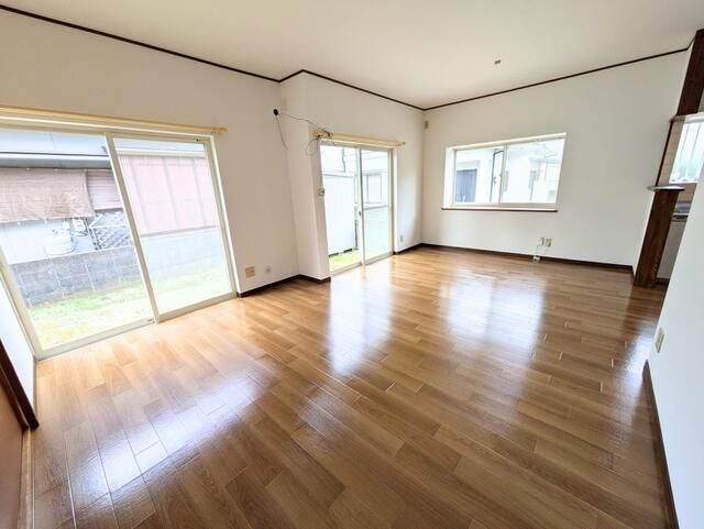 Resale Detached House 4LDK in Matsuyama City, Ehime - Thumbnail 3