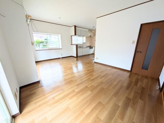 Resale Detached House 4LDK in Matsuyama City, Ehime - Thumbnail 2