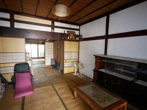1951 Wooden House for Sale in Imizu, Toyama - 6K Layout - Thumbnail 4