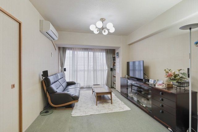 3LDK Apartment for Sale in Arakawa, Tokyo - Thumbnail 4