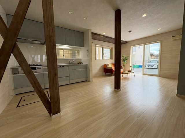 4LDK Detached House for Sale in Minoh, Osaka - Thumbnail 3