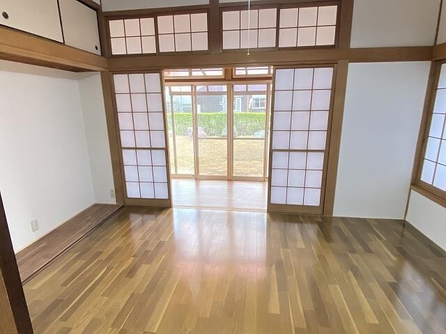Renovated 5DK House for Sale in Ibaraki-machi, Ibaraki - Thumbnail 3