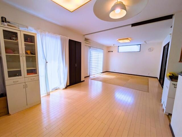3LDK Used House for Sale in Matsuyama, Ehime - 131 sqm - Thumbnail 4