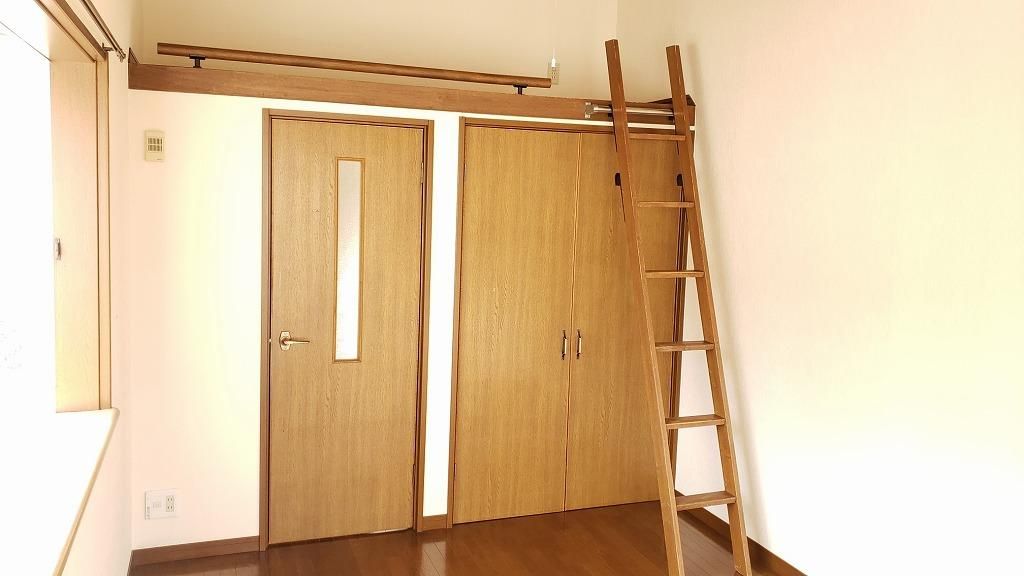 1K Loft Apartment for Rent in Shimonoseki, Yamaguchi - 22,000 Yen - Thumbnail 3