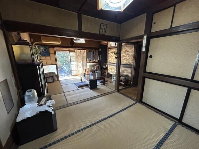 Spacious 2DK Single-Story House for Sale in Sano, Tochigi - Thumbnail 2