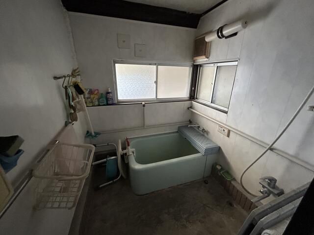 Spacious 2DK Single-Story House for Sale in Sano, Tochigi - Thumbnail 4