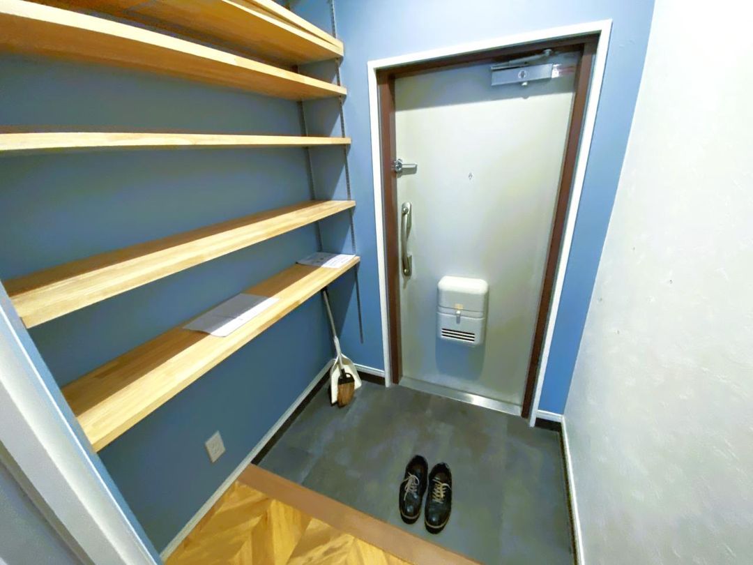 Renovated 1LDK Apartment for Sale in Setagaya, Tokyo - Thumbnail 4