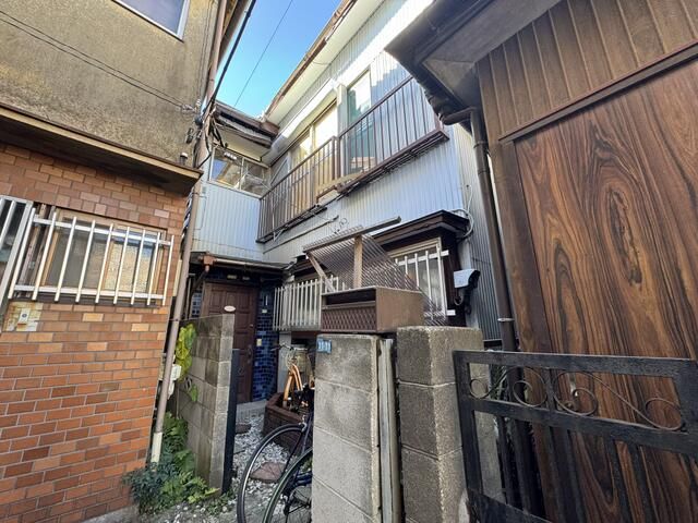 Yokohama Investment House: 10% Yield, Fully Rented 4DK - Thumbnail 2