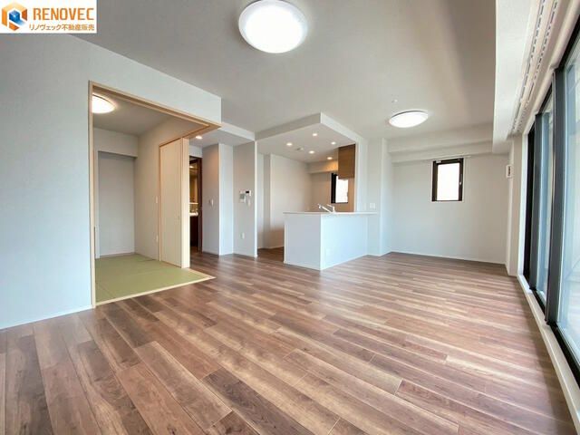 2020-Built 3LDK Apartment for Sale near JR Uenoshiba Station, Sakai - Thumbnail 2