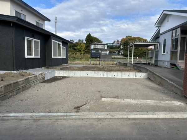 Renovated 3LDK House on 87-P坪 Corner Lot in Toyako, Hokkaido - Thumbnail 2