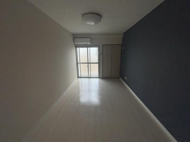 1K Apartment for Rent in Toyama City, Near Shinjo-Tanaka Station - Thumbnail 3
