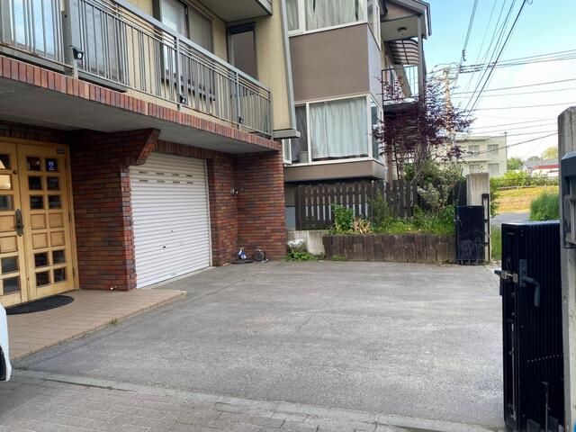 7SLDK Family Home with Garage Near Otaru Chikko Station - Thumbnail 2