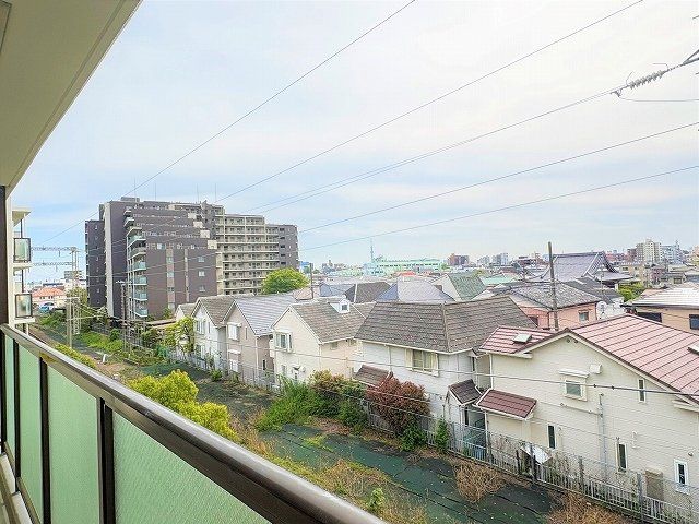 2LDK Apartment for Sale in Katsushika, Tokyo - Thumbnail 4