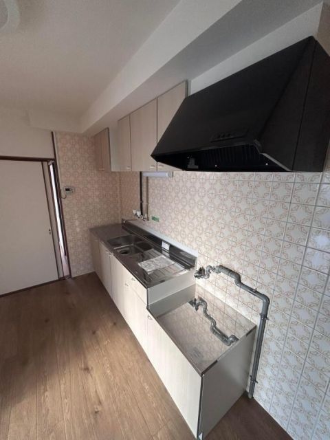 3LDK Apartment for Sale in Nagasaki City, Kawakami-cho - Thumbnail 2