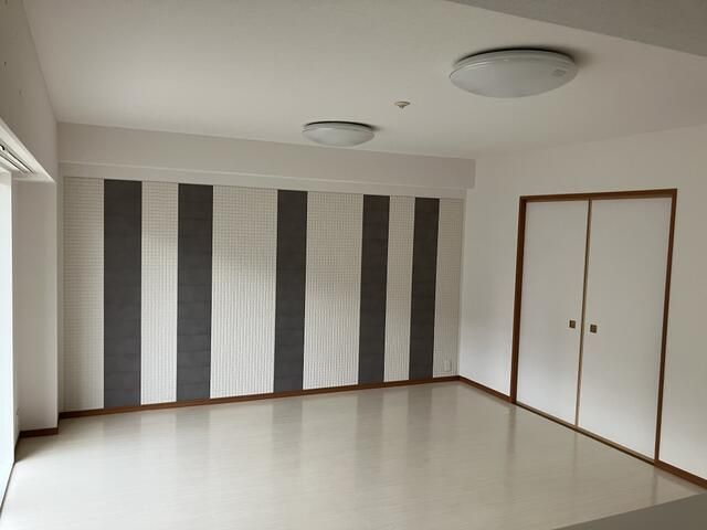 3LDK Apartment with Private Garden for Sale in Adachi, Tokyo - Thumbnail 2