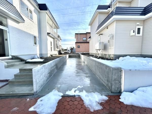 Renovated 4LDK House in Ebetsu, Hokkaido | 23.49M Yen - Thumbnail 3