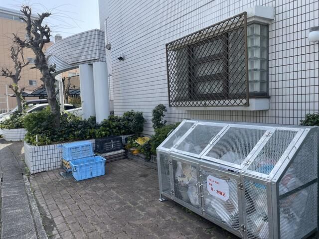 1.2 Million Yen 1R Apartment for Sale in Sanaedai, Hamamatsu - Thumbnail 2