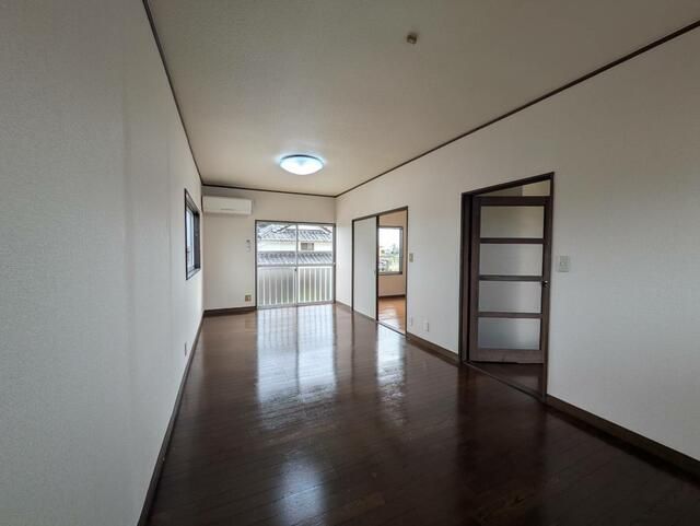 1LDK Apartment for Rent in Kunisaki City, Oita - 12,000 Yen - Thumbnail 3
