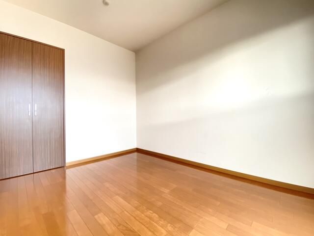 Top-Floor 2DK Apartment in Ota, Tokyo with River View & Pet OK - Thumbnail 4