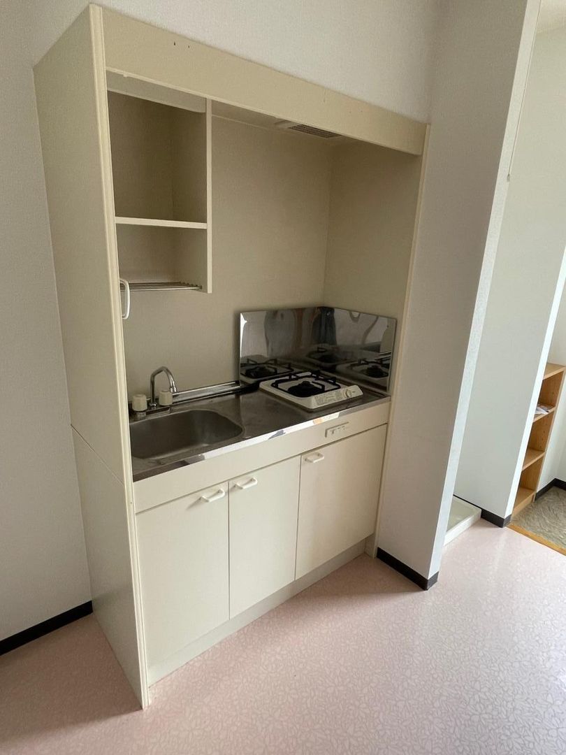 Gran Shario 105 1K Apartment for Rent in Tottori City - Thumbnail 4