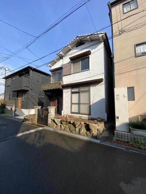 4DK House for Sale with Garden in Osaka Sayama City - Thumbnail 2