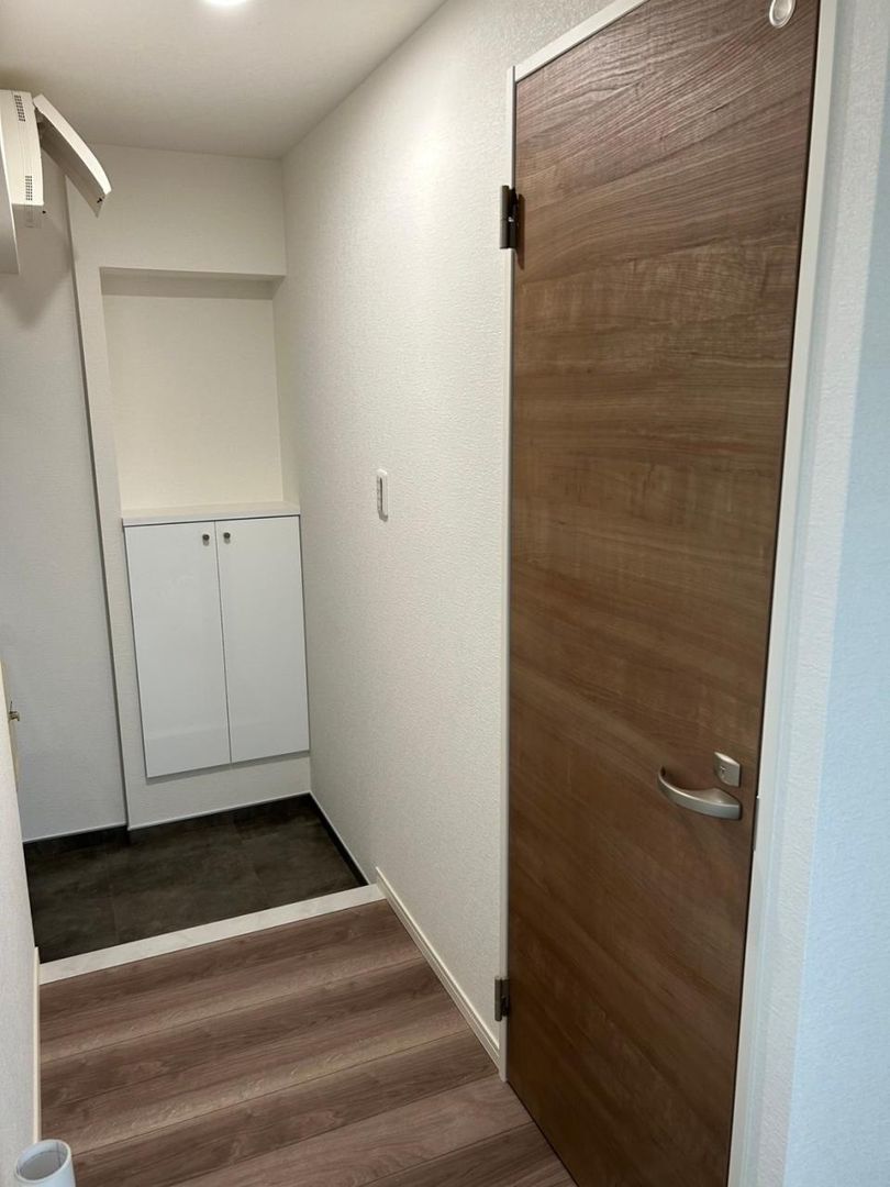 Renovated 1LDK Apartment for Sale in Shibuya, Tokyo - Thumbnail 3