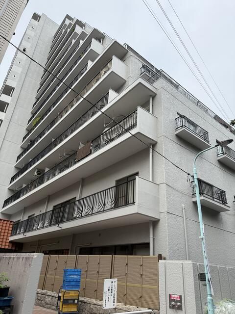 2LDK Apartment for Sale in Bunkyo, Tokyo - Seismic Retrofitted - Thumbnail 2