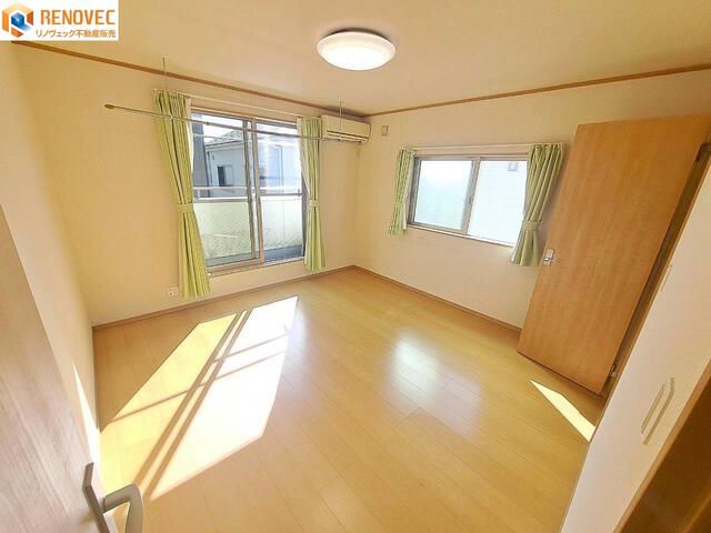 4LDK Corner Lot House with Solar Power in Sakai, Osaka - Thumbnail 3