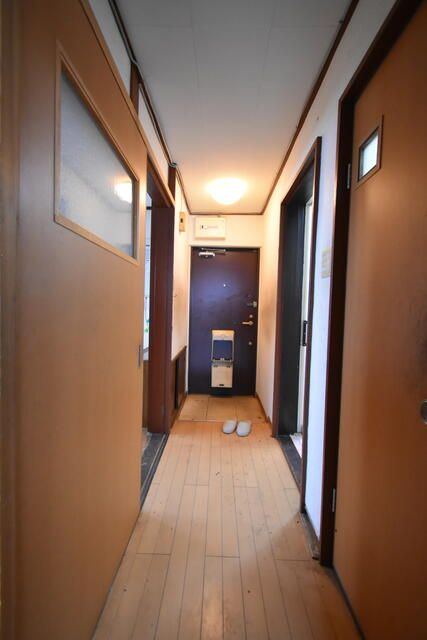 2DK Apartment for Sale in Toyonaka, Osaka - Near Hotarugaike Station - Thumbnail 3