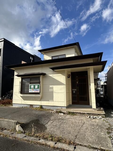 4LDK House for Sale in Quiet Hokuto, Hokkaido - 550万円 - Image 1
