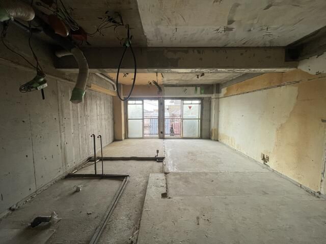 Santopia Hanazono 1R Apartment for Sale in Osaka Nishinari - Thumbnail 2