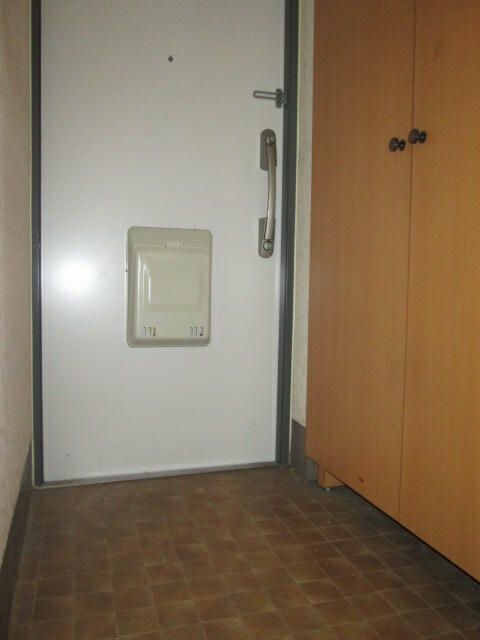 4DK Apartment for Sale in Sakai, Osaka - 64.06 sqm - Thumbnail 2