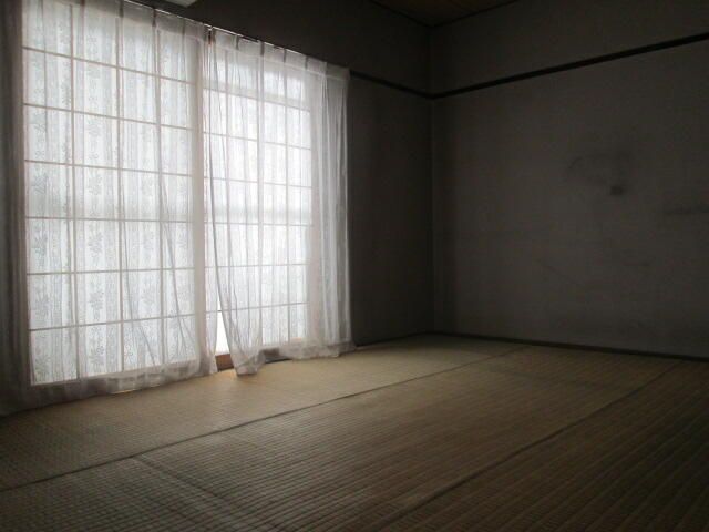 4DK Apartment for Sale in Sakai, Osaka - 64.06 sqm - Thumbnail 3