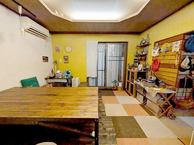 Renovated 2LDK House with Garden & Parking in Sapporo Kita-ku - Thumbnail 2