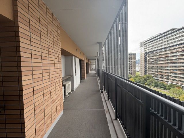 2023-Built 3LDK Apartment in Harumi Flag Park Village, Tokyo - Thumbnail 2