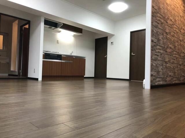 5LDK Apartment for Sale in Takadanobaba, Shinjuku, Tokyo - Thumbnail 2